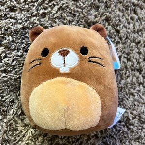 NWT Squishmallow Chip Beaver